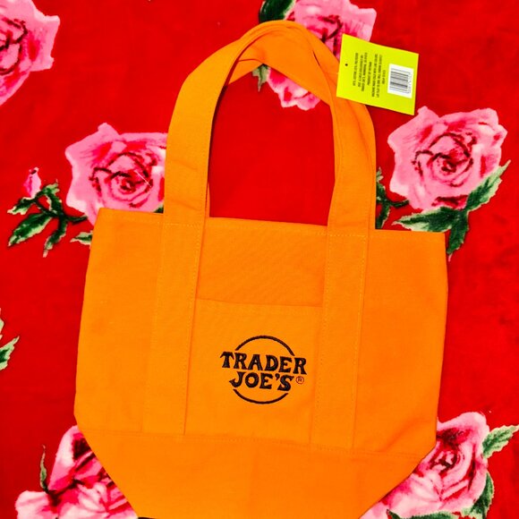 Lot of 4 — 2025 Trader Joe’s Trick-or-Treat Mini Canvas Totes (Limited Edition) - Picture 14 of 15